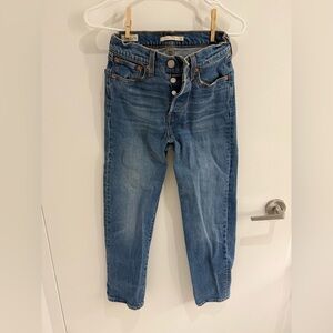 NEW Women's Levi's® High Rise Wedgie Straight Jeans 25